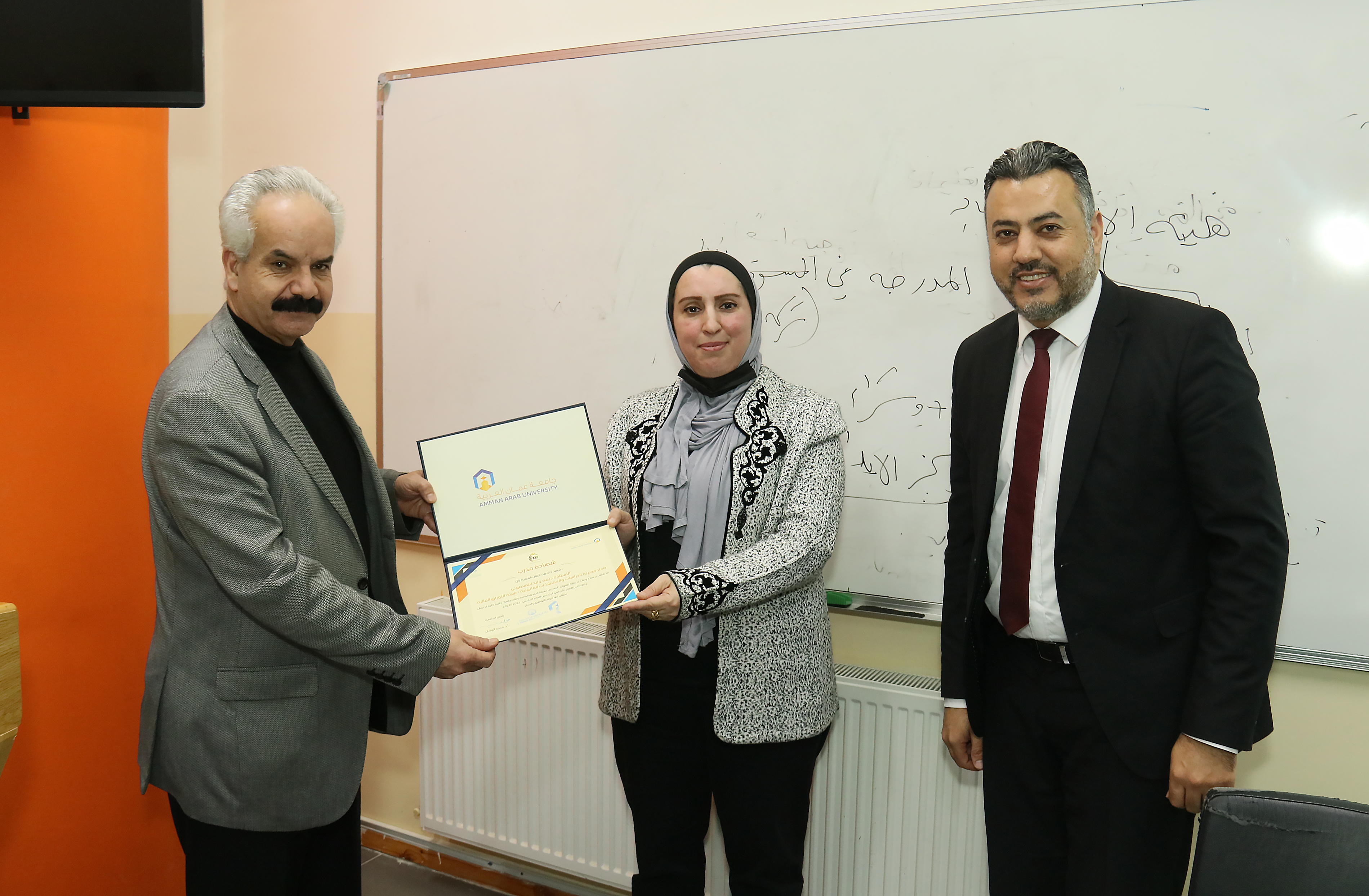 ورشة تدريبية بعنوان "هيئة الأوراق المالية" في "عمان العربية"6