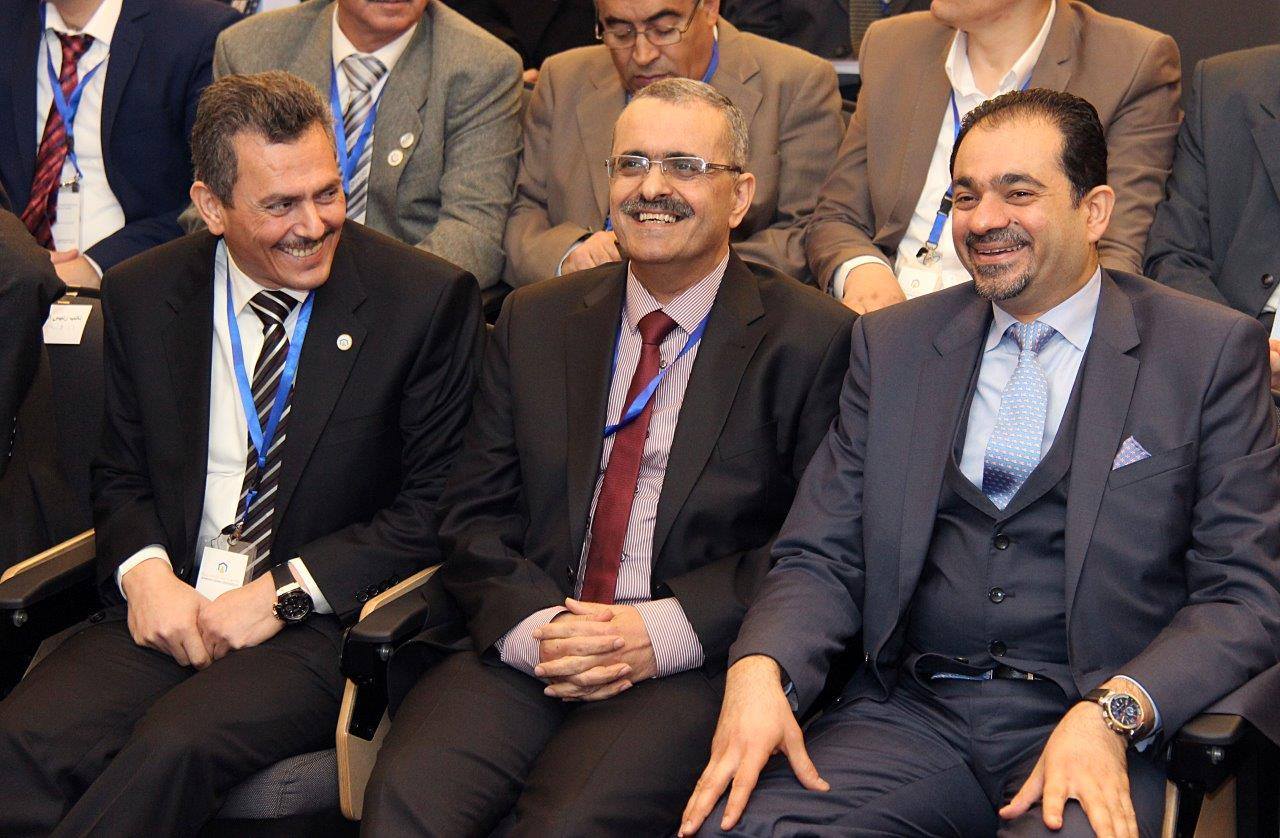افتتاح فعاليات المؤتمر الدولي للعلوم الحاسوبية والمعلوماتية في عمان العربية4