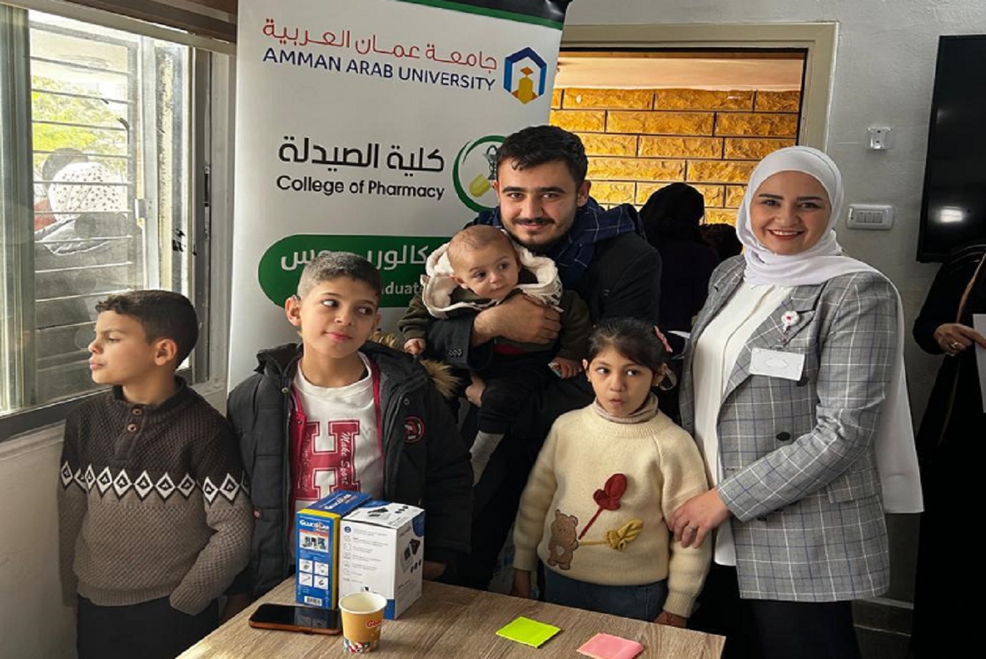 صيدلة "عمان العربية" تشارك في اليوم الطبي المجاني الخامس لجمعية هبة العطاء الخيرية4