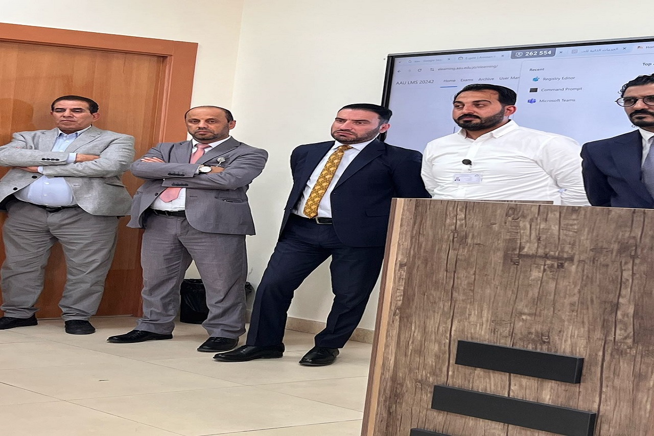 كلية القانون في جامعة عمان العربية تعقد اجتماعاً حوارياً مع طلبة البكالوريوس والدراسات العليا لتعزيز التواصل وتطوير البيئة الأكاديمية6