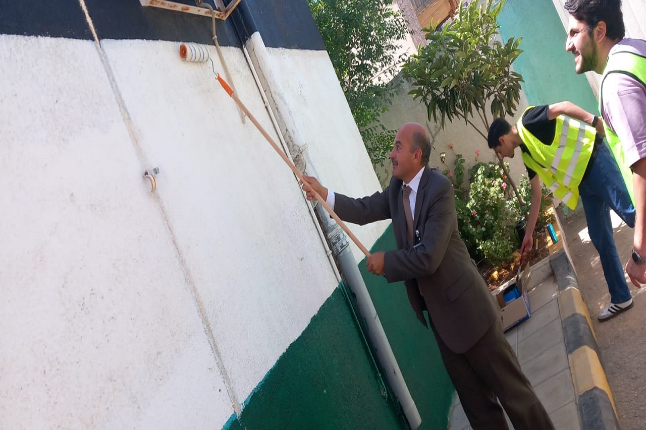 جامعة عمان العربية تُشارك في مبادرة تطوعية في مدرسة أبو حامد7