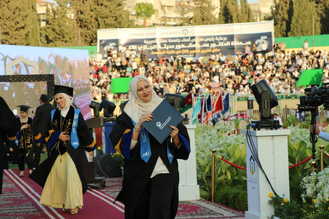 الجازي يرعى حفل تخريج الفوج الخامس والعشرين من طلبة جامعة عمان العربية66