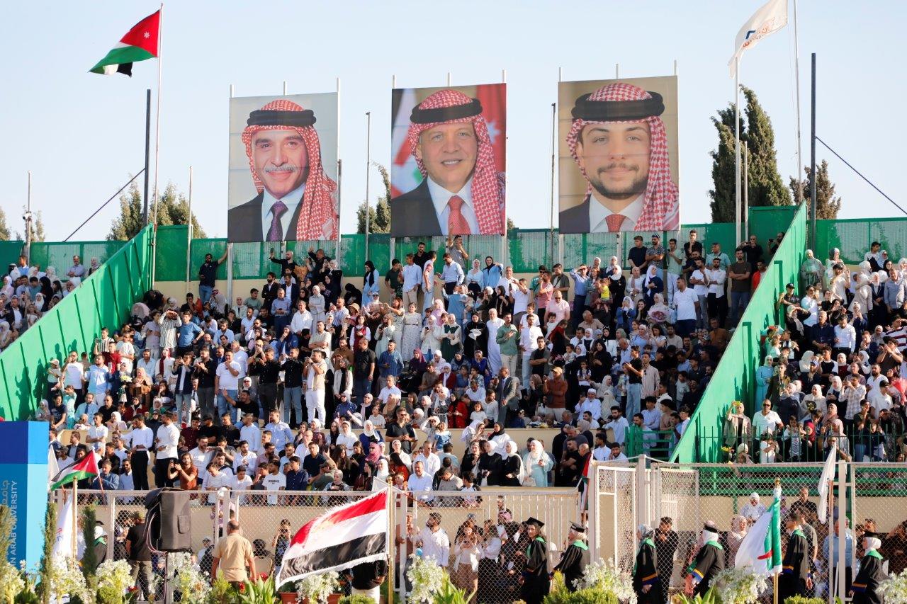 الجازي يرعى حفل تخريج الفوج الخامس والعشرين من طلبة جامعة عمان العربية2