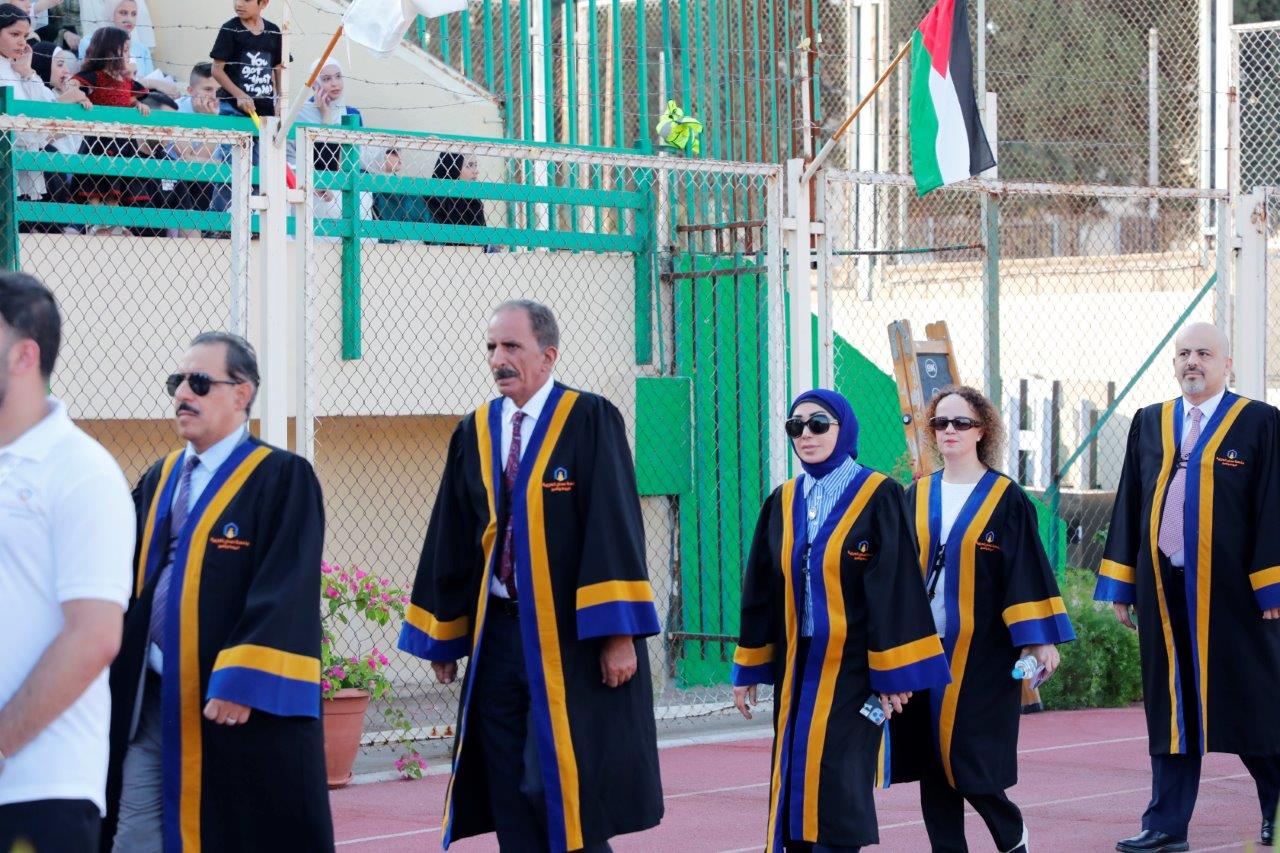 الجازي يرعى حفل تخريج الفوج الخامس والعشرين من طلبة جامعة عمان العربية3