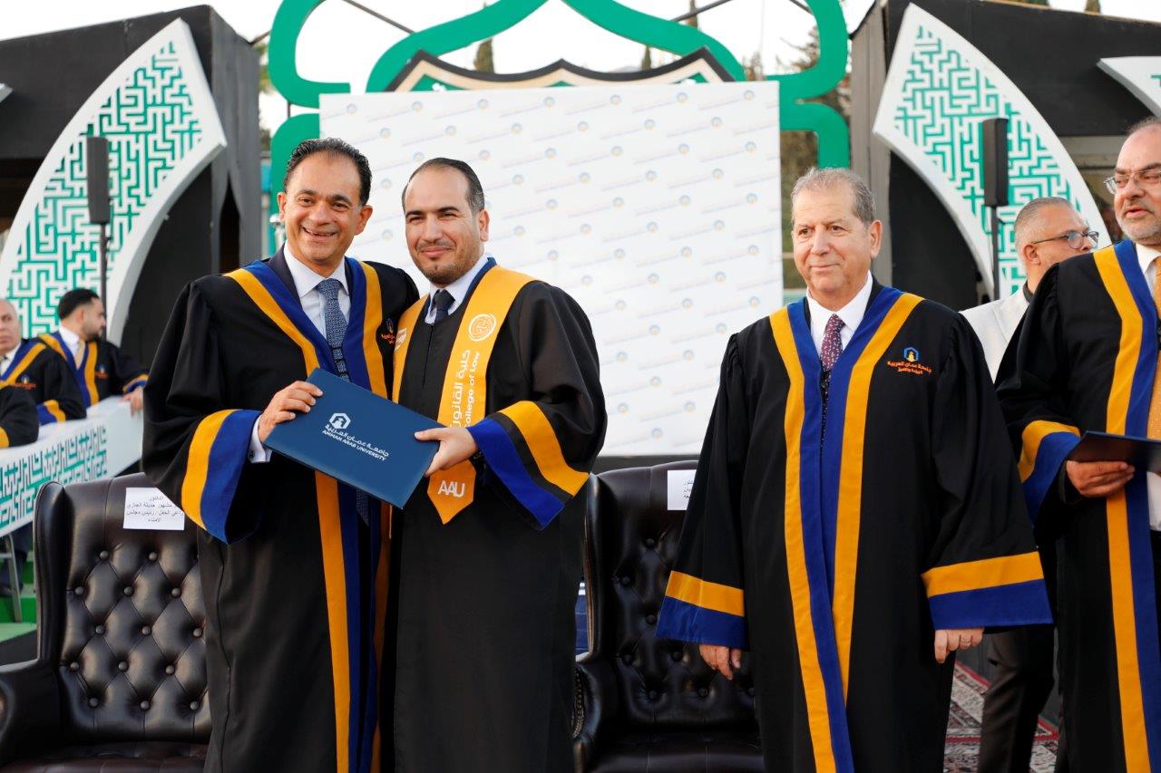 الجازي يرعى حفل تخريج الفوج الخامس والعشرين من طلبة جامعة عمان العربية25