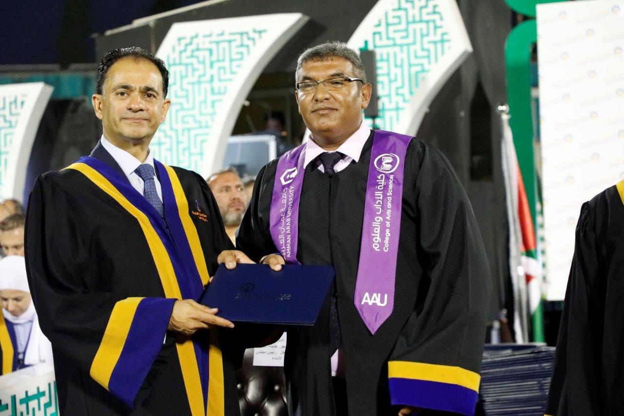 الجازي يرعى حفل تخريج الفوج الخامس والعشرين من طلبة جامعة عمان العربية31